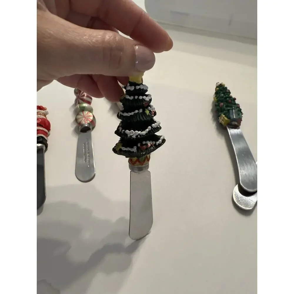 Boston Warehouse Christmas Resin Handle Cheese Spreaders Set of 6 Santa Snowman